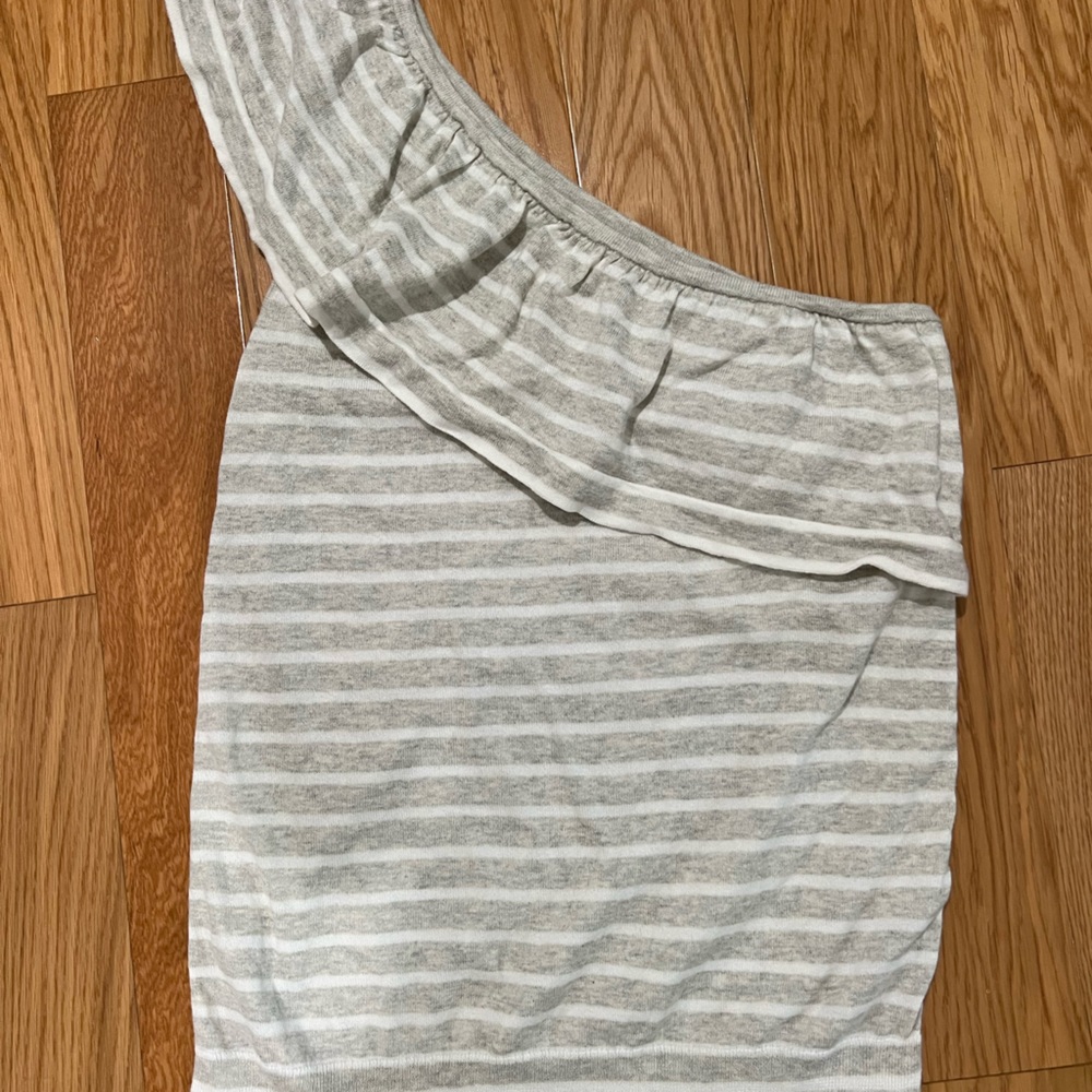 JCrew Women’s one sleeve gray/white top, size XS